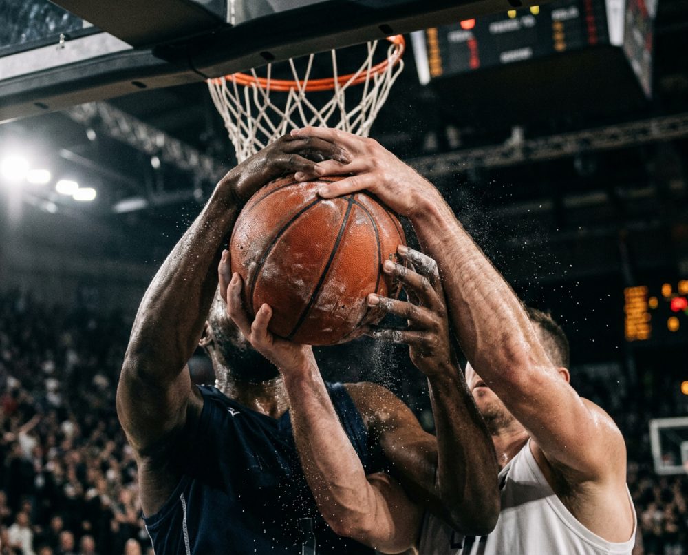 NBA战术台：孟菲斯灰熊的推进路线与新奥尔良鹈鹕的应对方式
